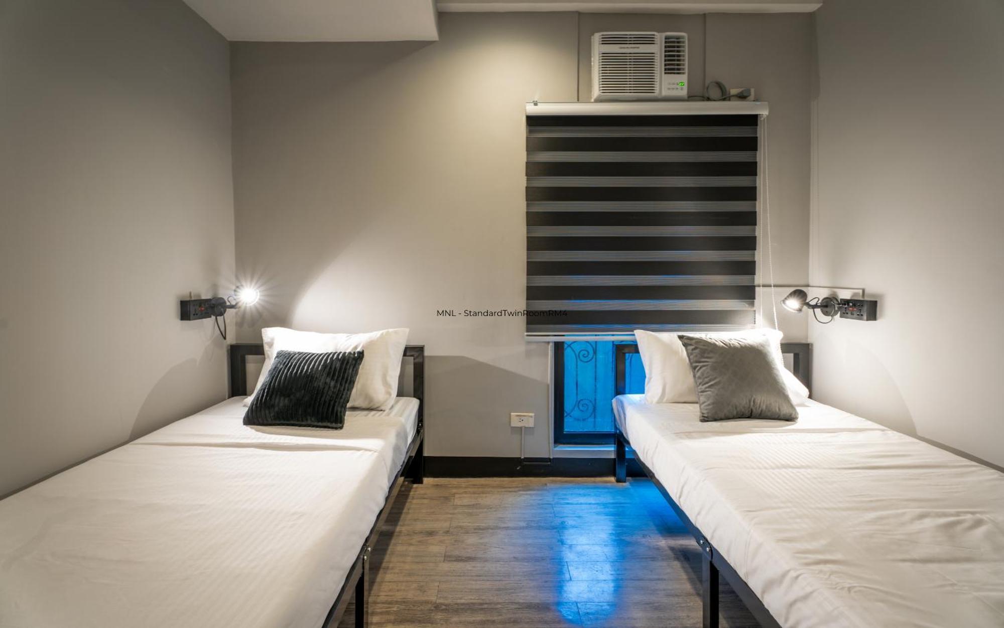 Mad Monkey Manila Hostel Makati City Kültér fotó
